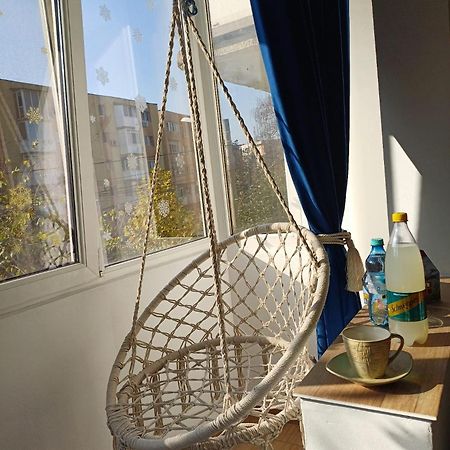 Apartament Garsoniera Luminoasa Krajowa Zewnętrze zdjęcie