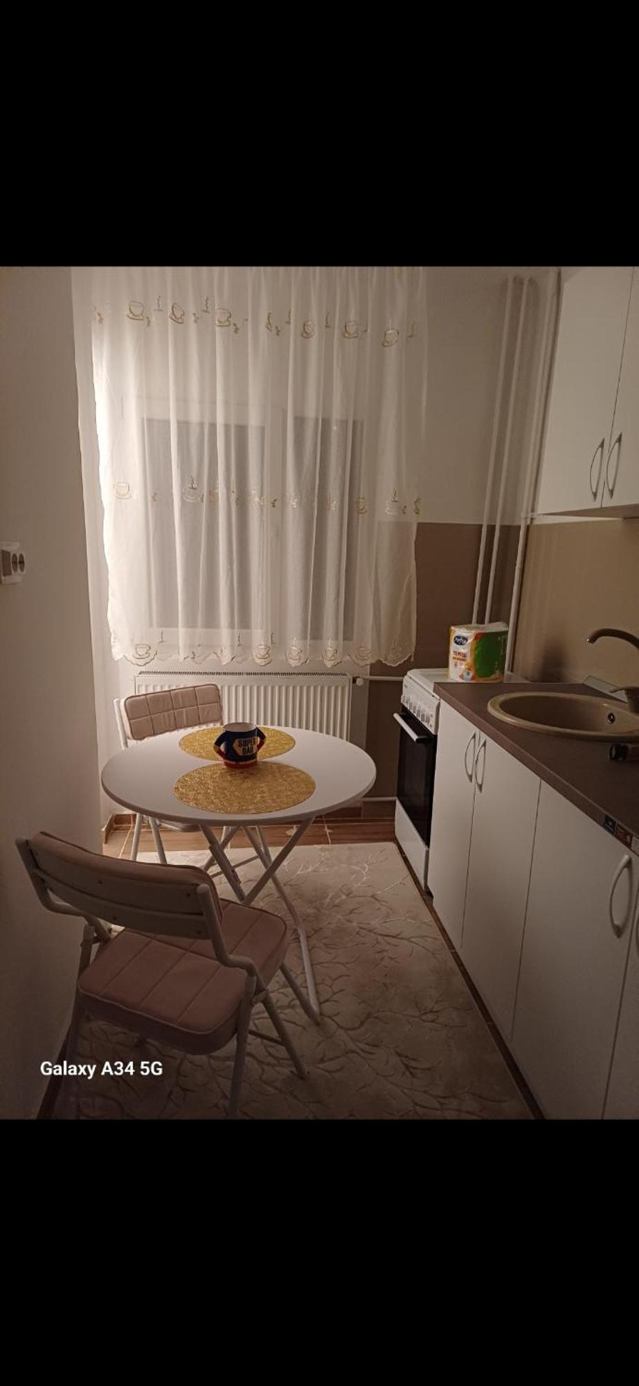 Apartament Garsoniera Luminoasa Krajowa Zewnętrze zdjęcie